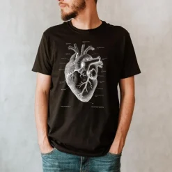Herz III Unisex T-Shirt - Chalkboard | Codex Anatomicus Discount
