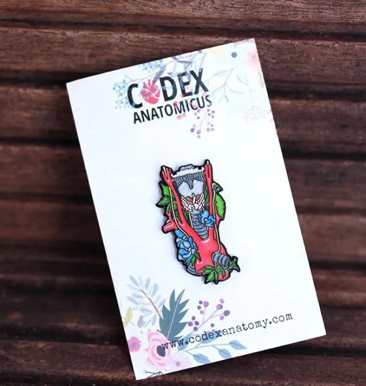 Kehlkopf, Aorta und Schilddrüse - Emaille Pin | Codex Anatomicus Outlet