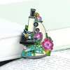 Mikroskop mit Blumen - Emaille Pin | Codex Anatomicus Discount