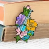 Spritze mit Blumen - Emaille Pin | Codex Anatomicus Sale